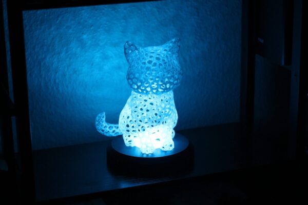 Lampe de table avec variation de couleur Chat Félumi - Éclairage Décoratif branchement USB Imprimé en 3D pour Ambiance Chaleureuse et Unique – Image 8