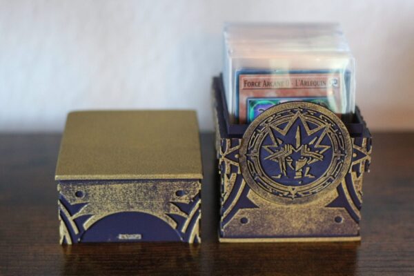 Deckbox Yu-Gi-Oh! - Peinte à la Main - Rangement Élégant pour Cartes – Image 4